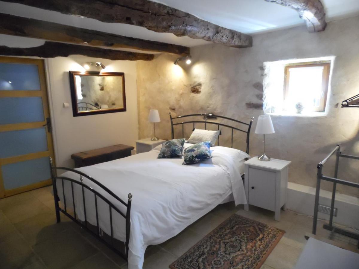 Vabre-Tizac Combecave Bed & Breakfast エクステリア 写真