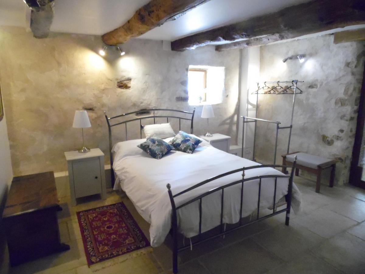 Vabre-Tizac Combecave Bed & Breakfast エクステリア 写真