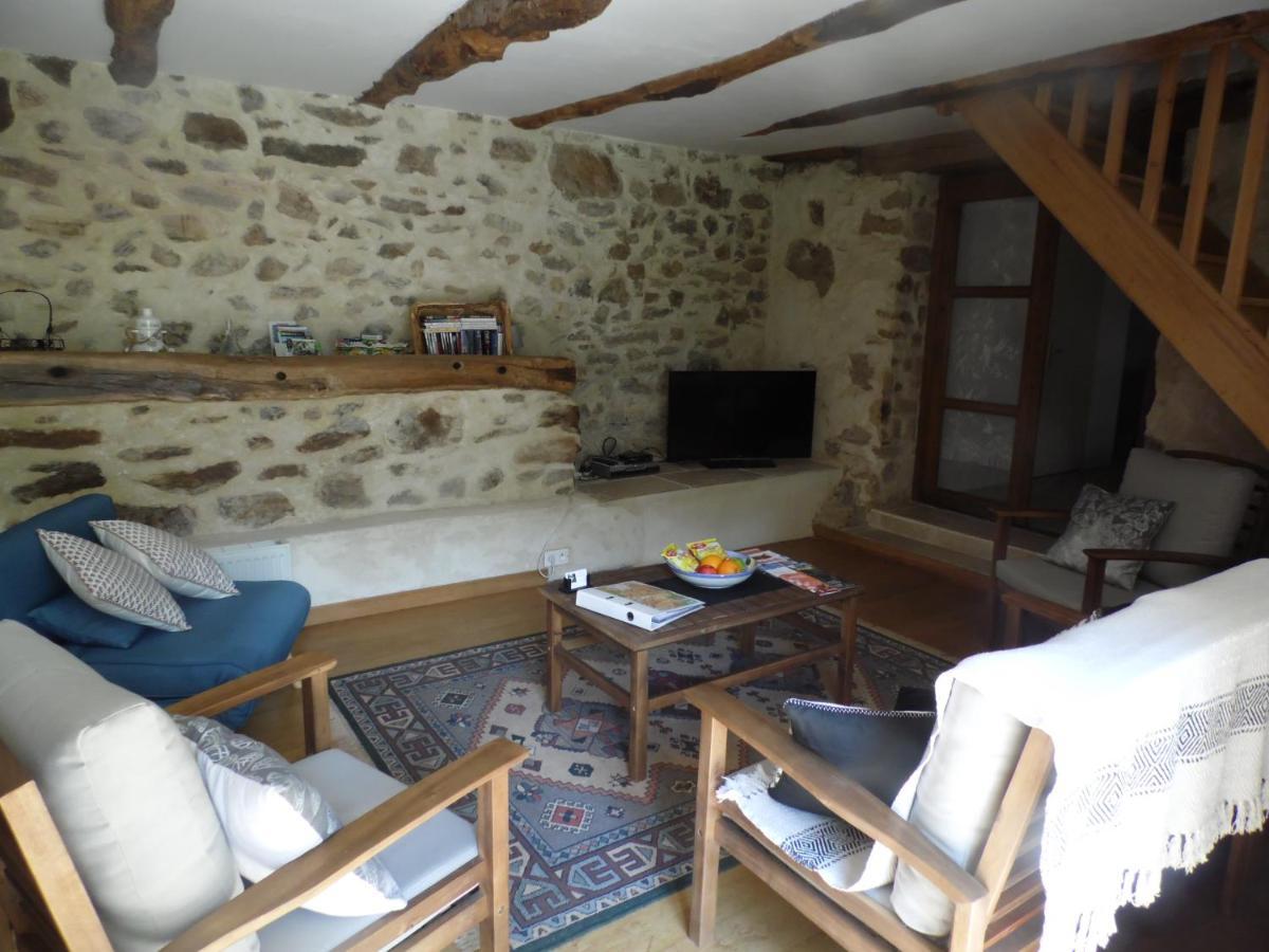 Vabre-Tizac Combecave Bed & Breakfast エクステリア 写真