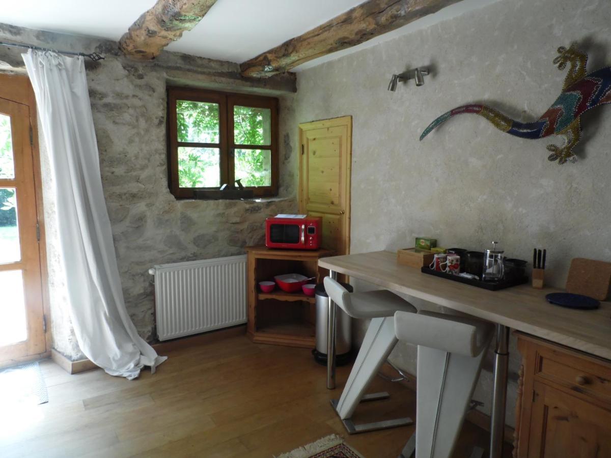 Vabre-Tizac Combecave Bed & Breakfast エクステリア 写真